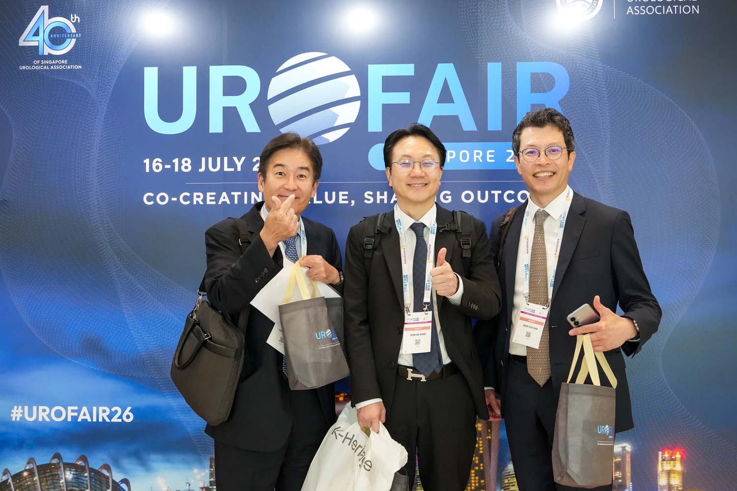 0056 URO DIN05880