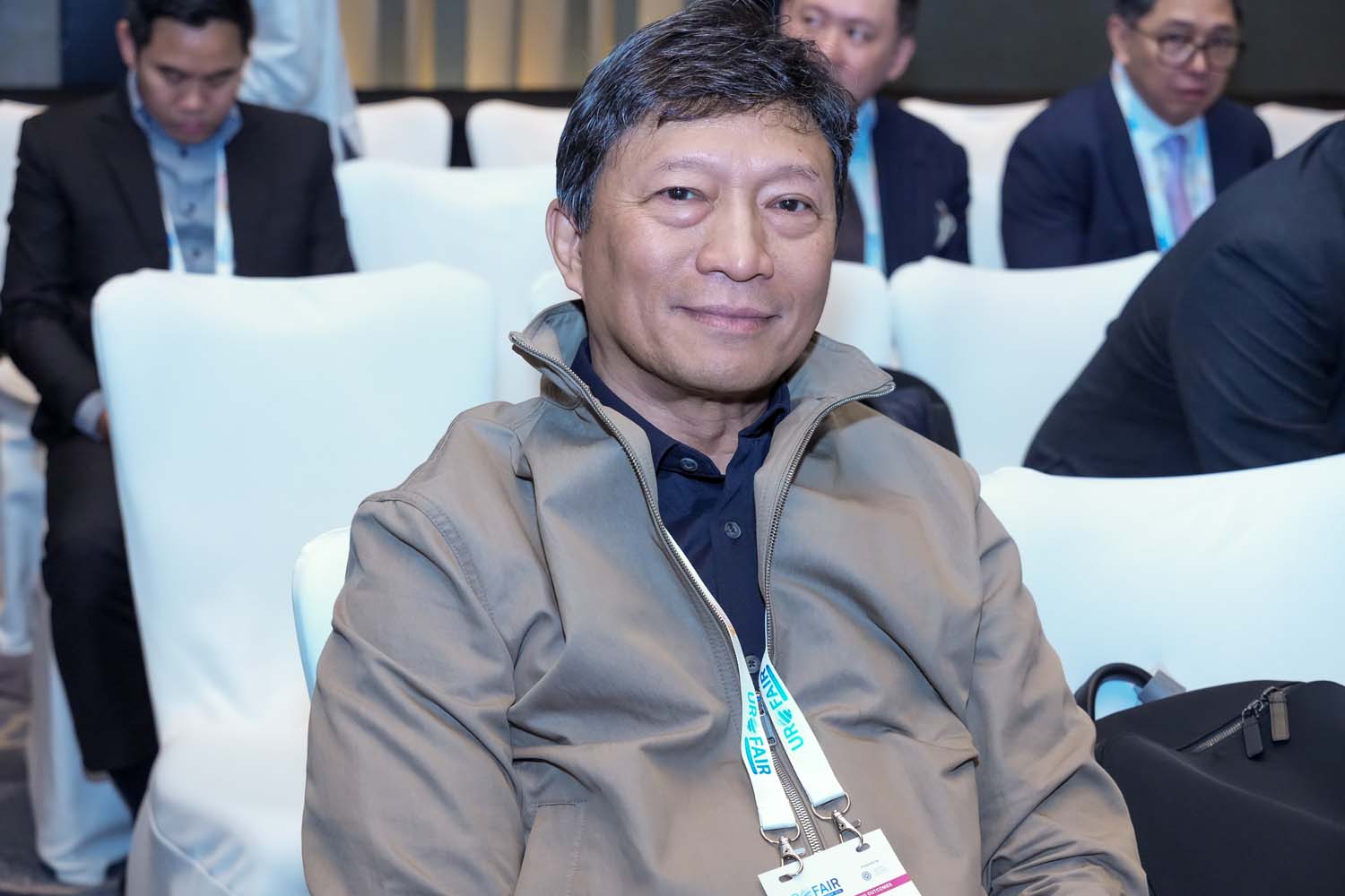 0084 URO DIN05927