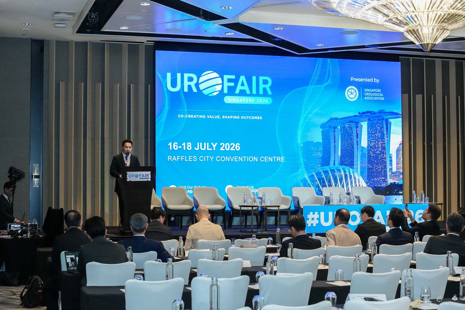 0085 URO DIN05928
