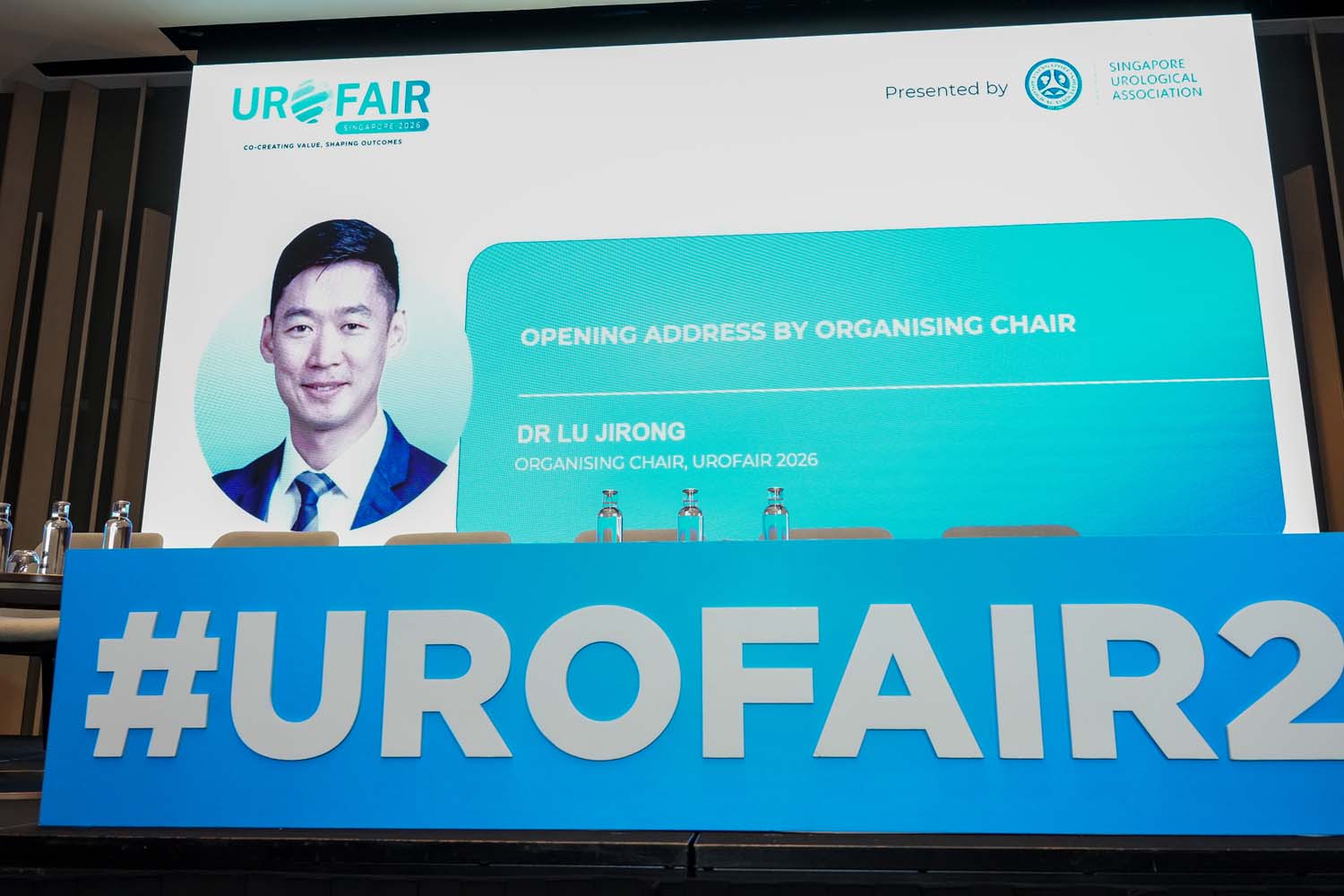 0092 URO DIN05939